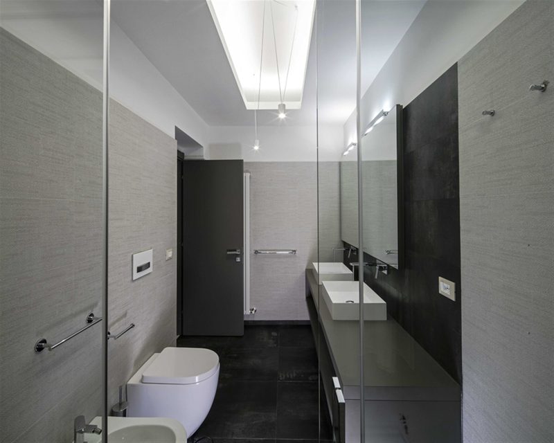 Camera Deluxe, variante B — bathroom